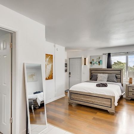 Coral Sands Huge Studio W/ 2 Queen Beds! เวสต์ปาล์มบีช ภายนอก รูปภาพ
